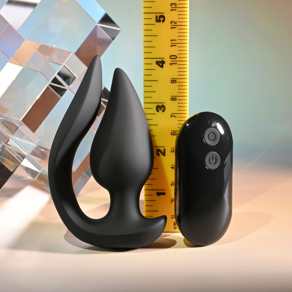 Evolved THE GENIE - Black 11.2 cm USB Rechargeable Vibrating Plug with Wireless Remote