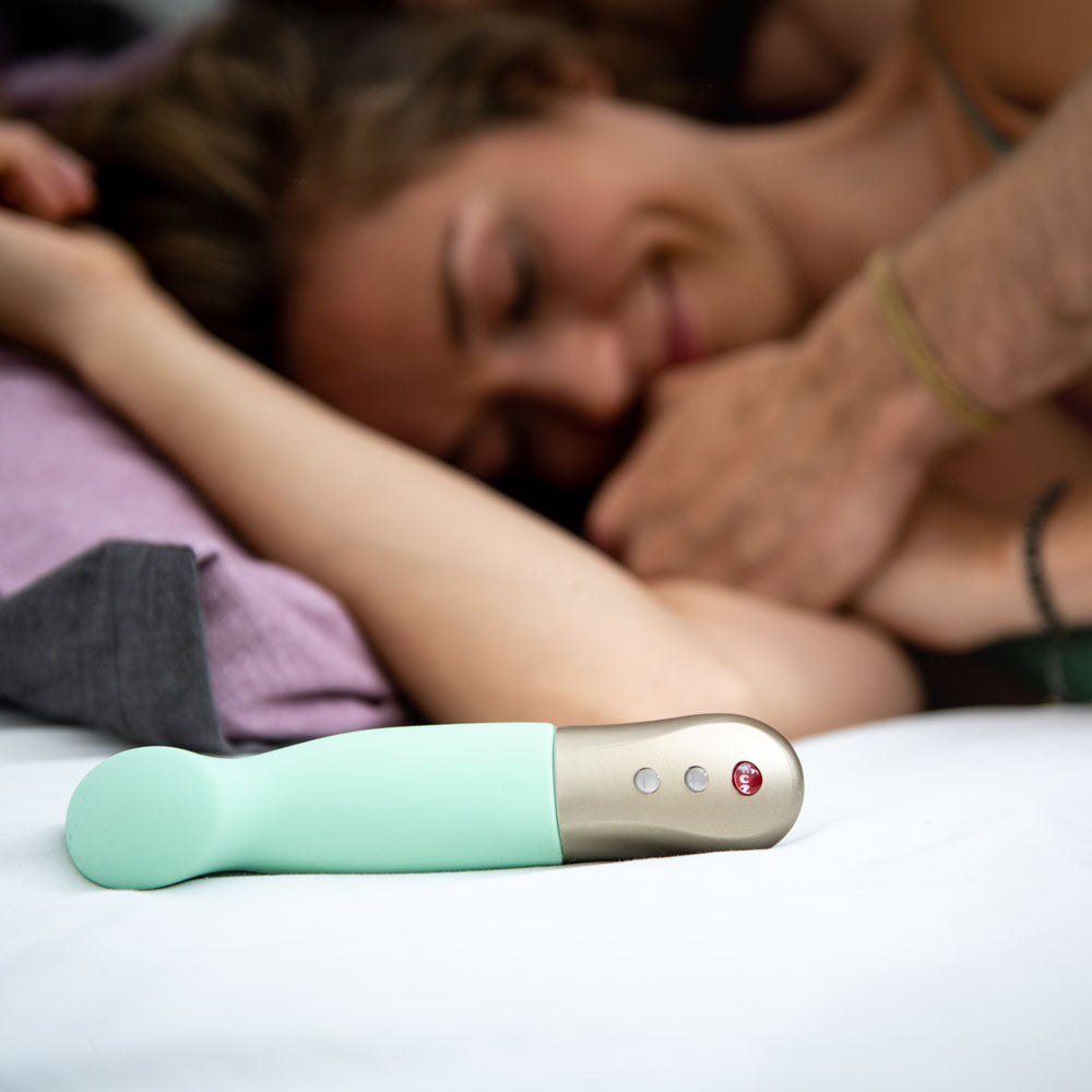 Fun Factory SUNDAZE pistachio - Pistachio Green 17.5 cm USB Rechargeable Thrusting Vibrator